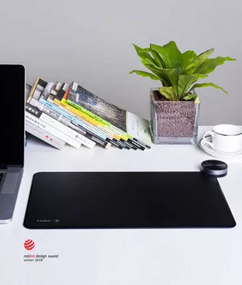 Xiaomi MIIIW Intelligent Mouse Pad Support Qi Wireless Charging Competitive Game Level PC Surface About 16.8 Million Color Lights - Black