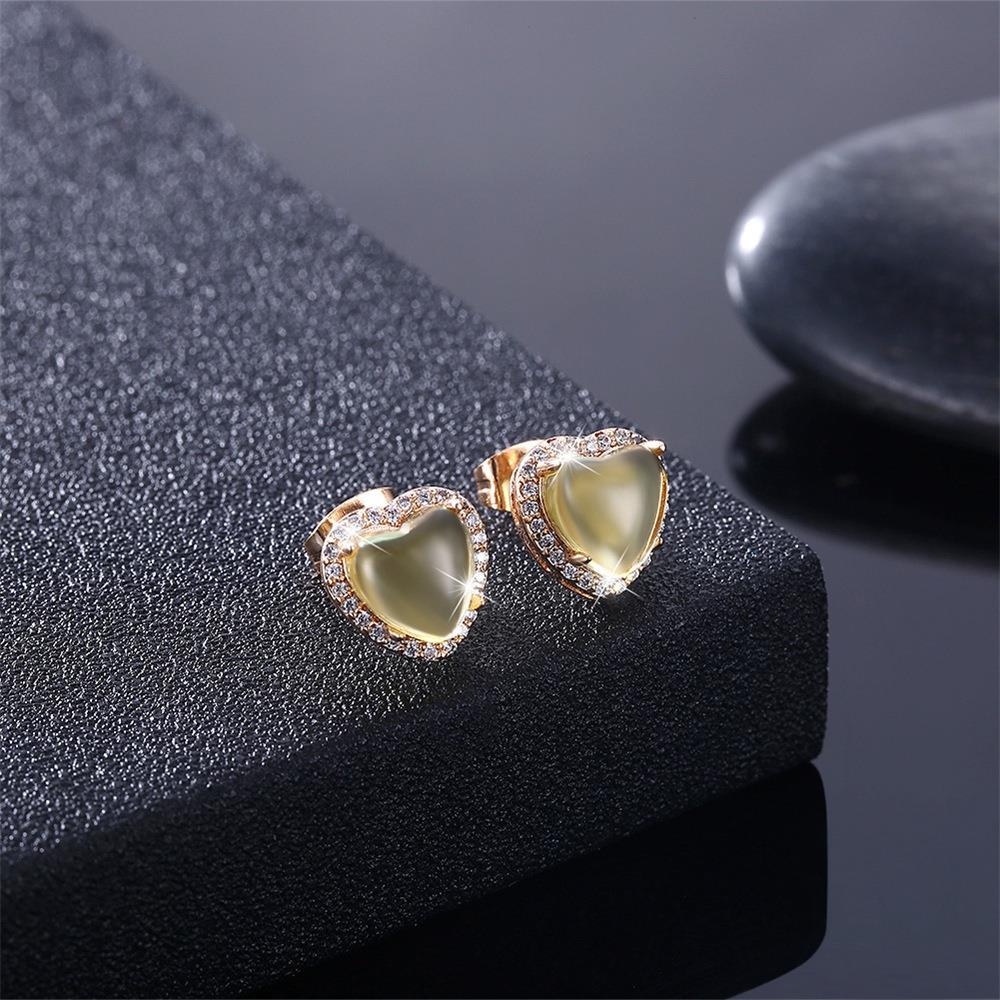 1 Pair Women's Fashion Beautiful Simple Heart-shaped Rhinestone Earrings Stylish Jewelry - Light Yellow
