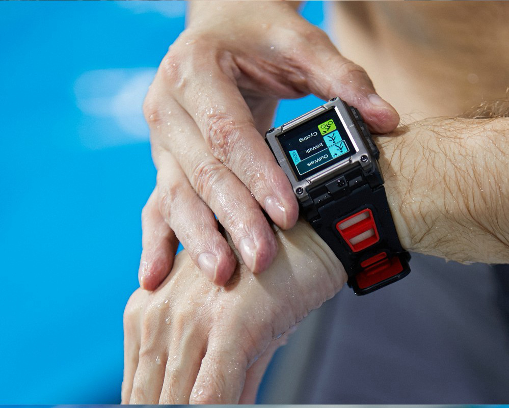 Makibes G08 2G Smartwatch MTK2503 GPS 9 Axis Swimming Lap Counter SMS Reminder Heart Rate Multi-mode Sports Monitoring - Red