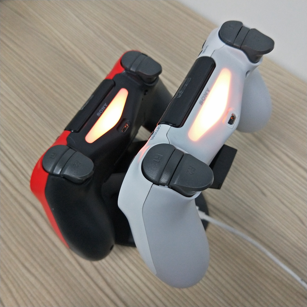 Iplay PS4 Gaming Controller Charging Stand for PS4 Silm/Pro Handle - Black