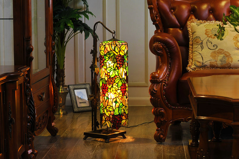 FUMAT Tiffany Style Stained Glass Floor Lamp - Romantic Grape Design