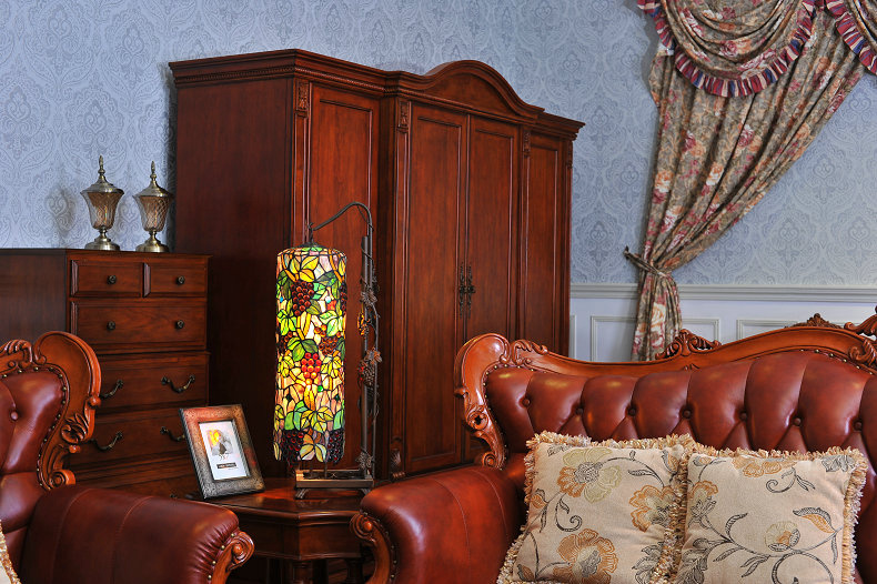 FUMAT Tiffany Style Stained Glass Floor Lamp - Romantic Grape Design