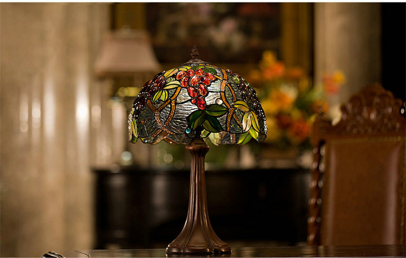FUMAT 8" Tiffany Style Stained Glass Table Lamp - Romantic Grape Leaf Design