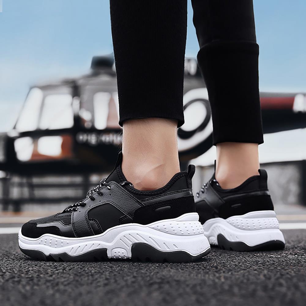 S333 Men Fashion Comfortable Sports Shoes Rubber Sole EU43 - Black