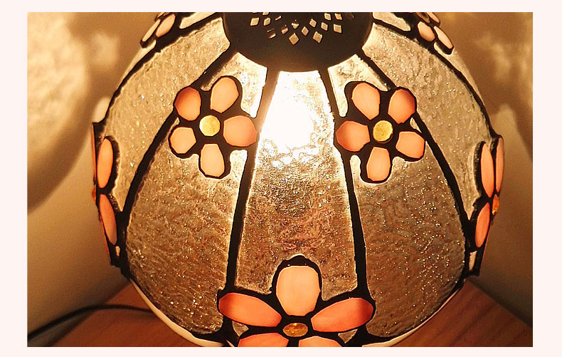 FUMAT Tiffany Style Stained Glass Table Lamp - Romantic Water Wave Lampshade Design
