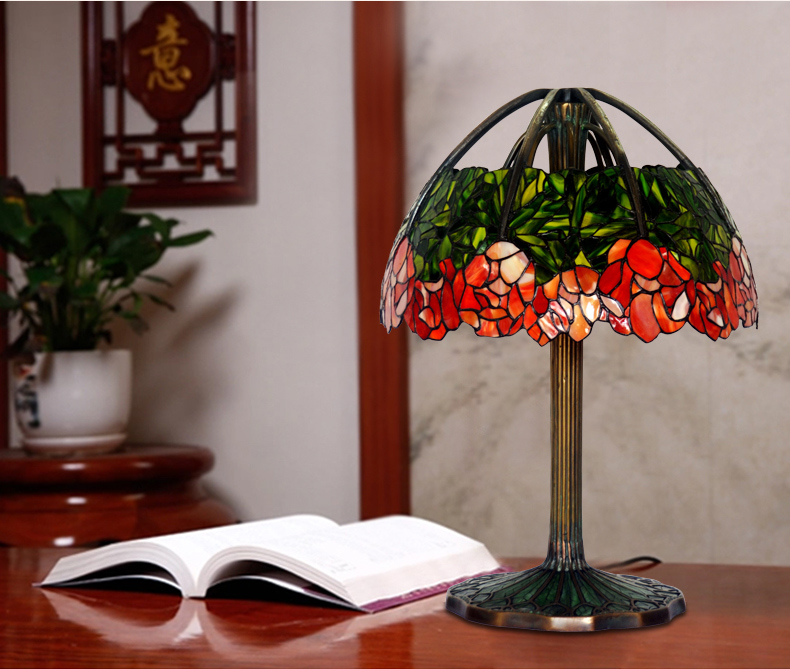 FUMAT Tiffany Style Stained Glass Handcrafted Table Lamp - Romantic Lotus Design