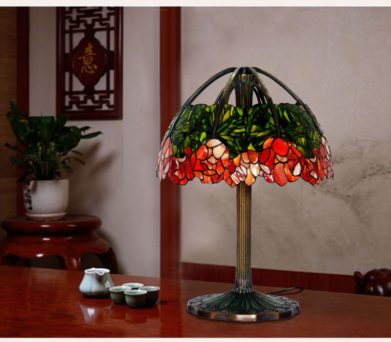 FUMAT Tiffany Style Stained Glass Handcrafted Table Lamp - Romantic Lotus Design