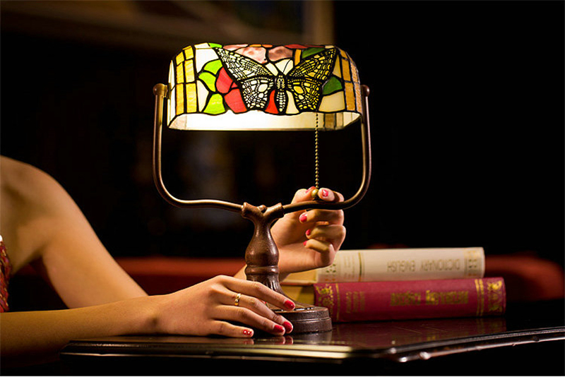 FUMAT Tiffany Style Stained Glass Table Lamp - Romantic Butterfly Vintage Shanghai Design