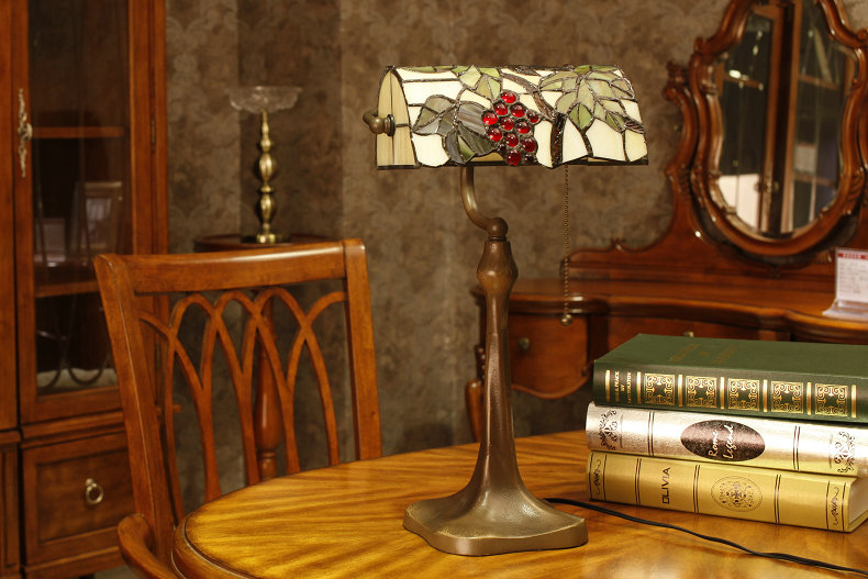 FUMAT Tiffany Style Stained Glass Table Lamp - Romantic Bead Curtain Bank Light Design