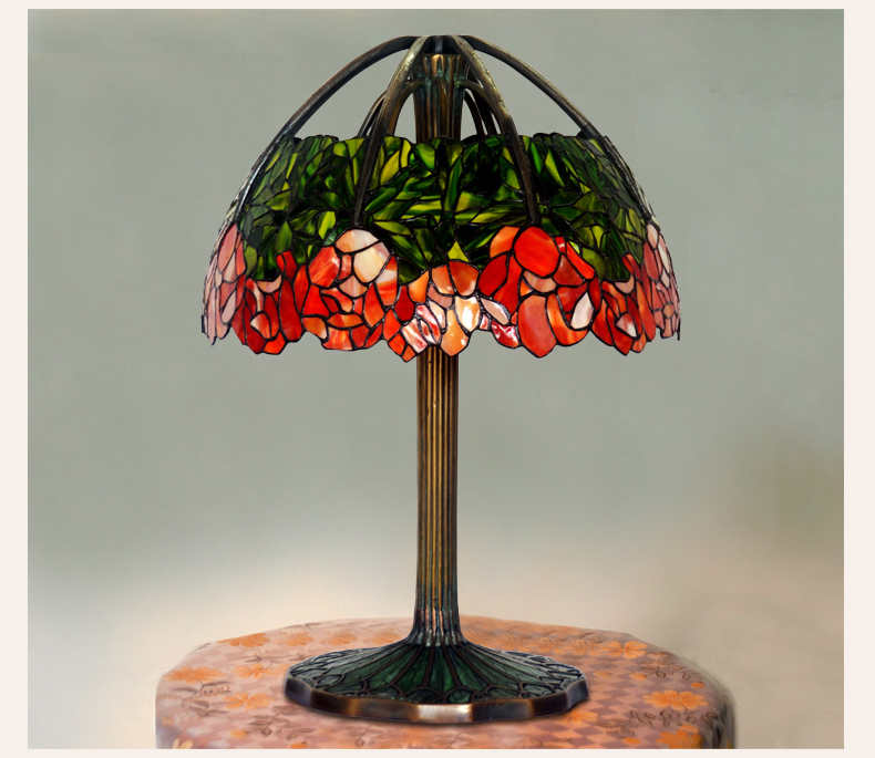 FUMAT Tiffany Style Stained Glass Handcrafted Table Lamp - Romantic Lotus Design