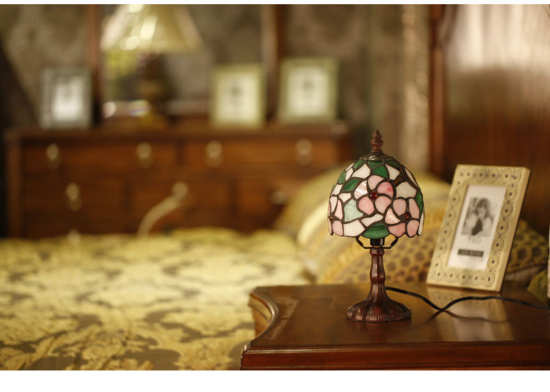 FUMAT Tiffany Style Stained Glass Table Lamp - Romantic Cherry Blossoms Design