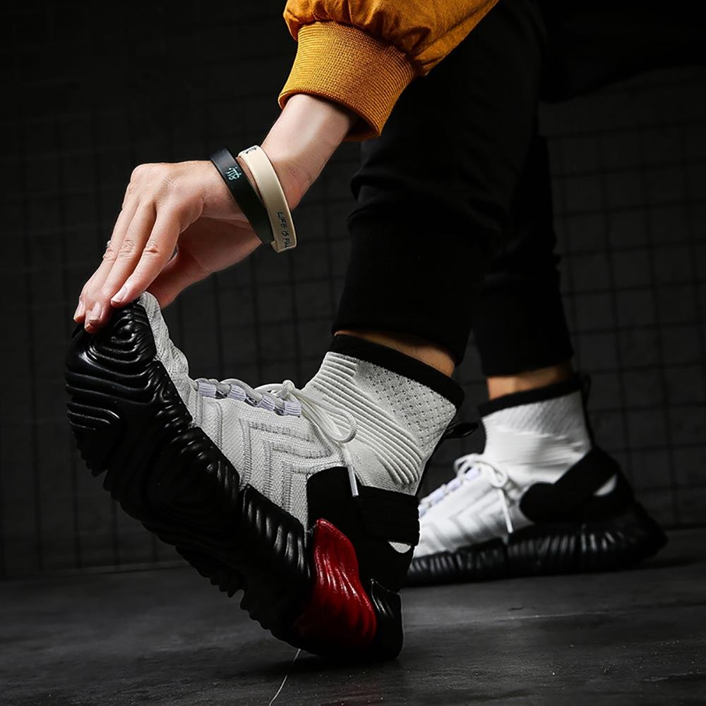 Men Outdoor Tennis Shoes Running Shoes Mesh Casual Shoes Flying Woven Upper Size EU 39.5 - White