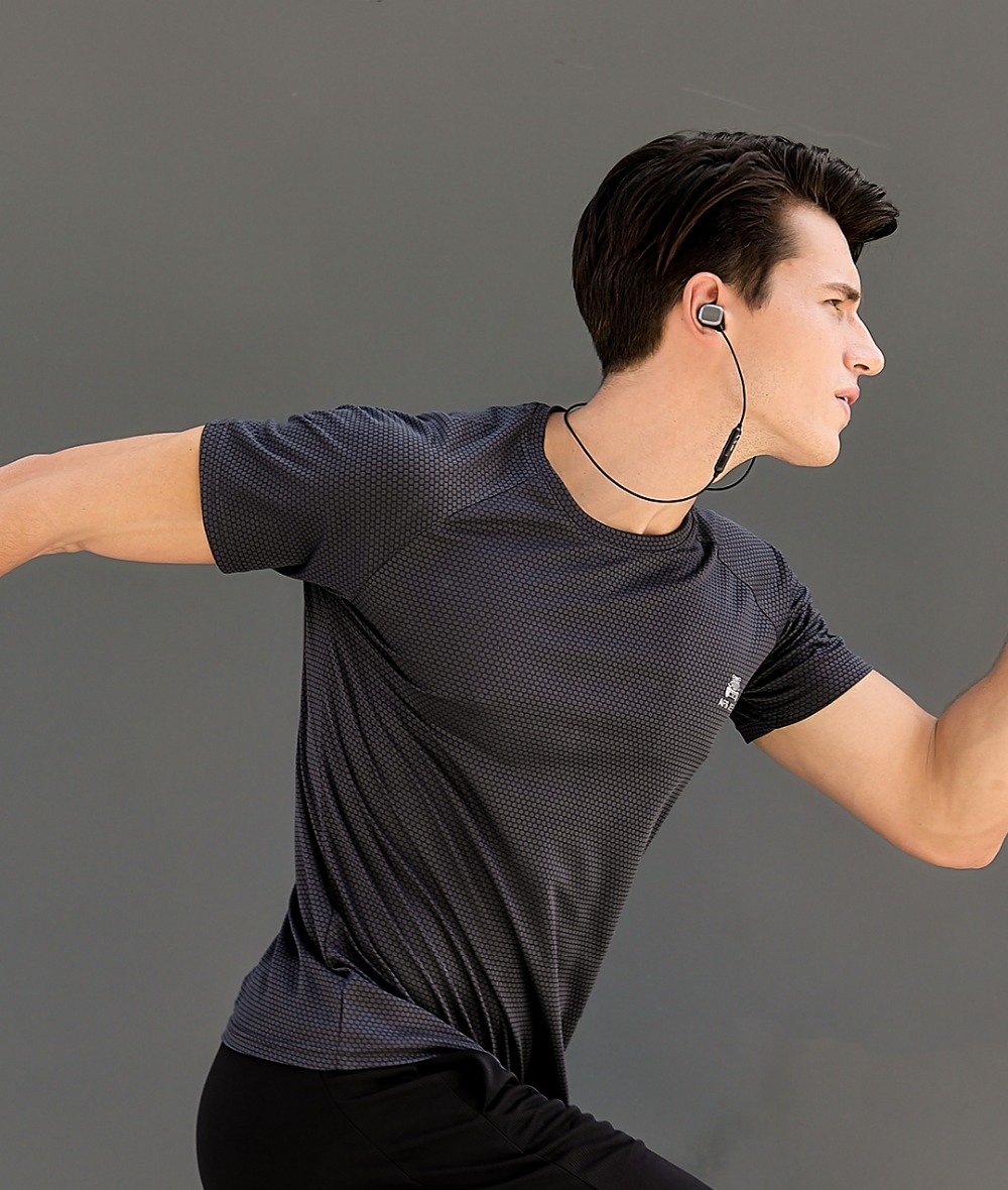 QCY M1 Pro Magnetic Earphones Wireless Bluetooth Sports - Black