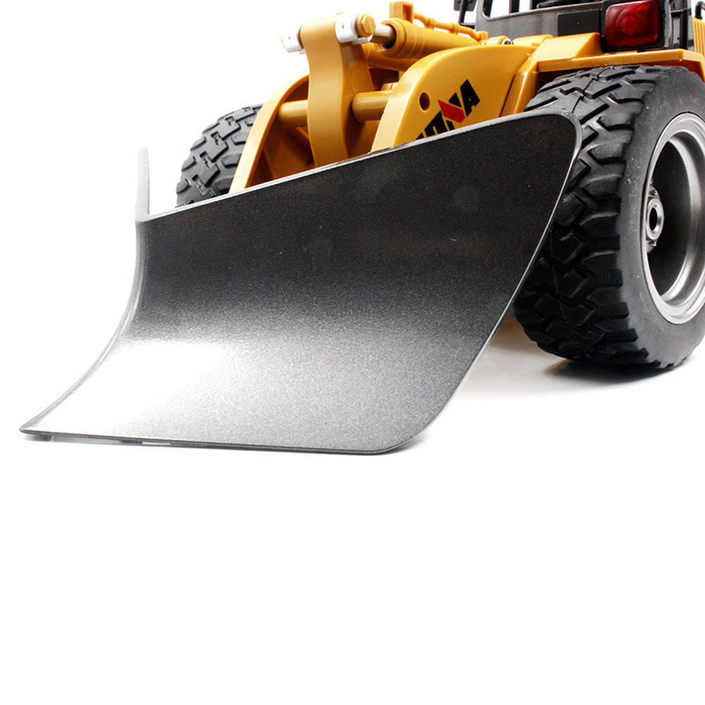 HuiNa Toys 1586 2.4G 6CH 1:18 RC Alloy Snowplow RTR