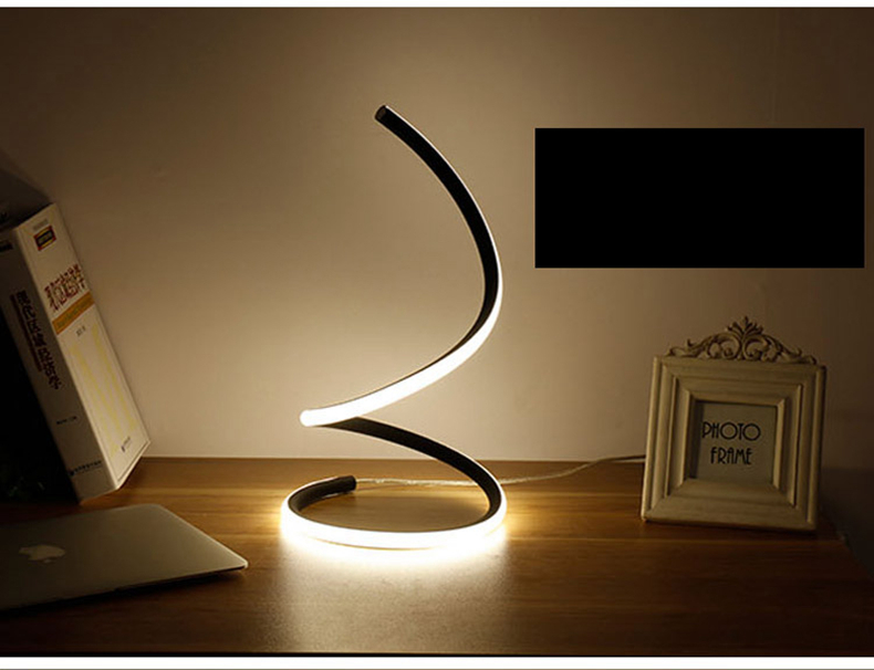 FUMAT Nordic Modern Table Lamp - Creative S Pattern Design (Warm Light Silver)