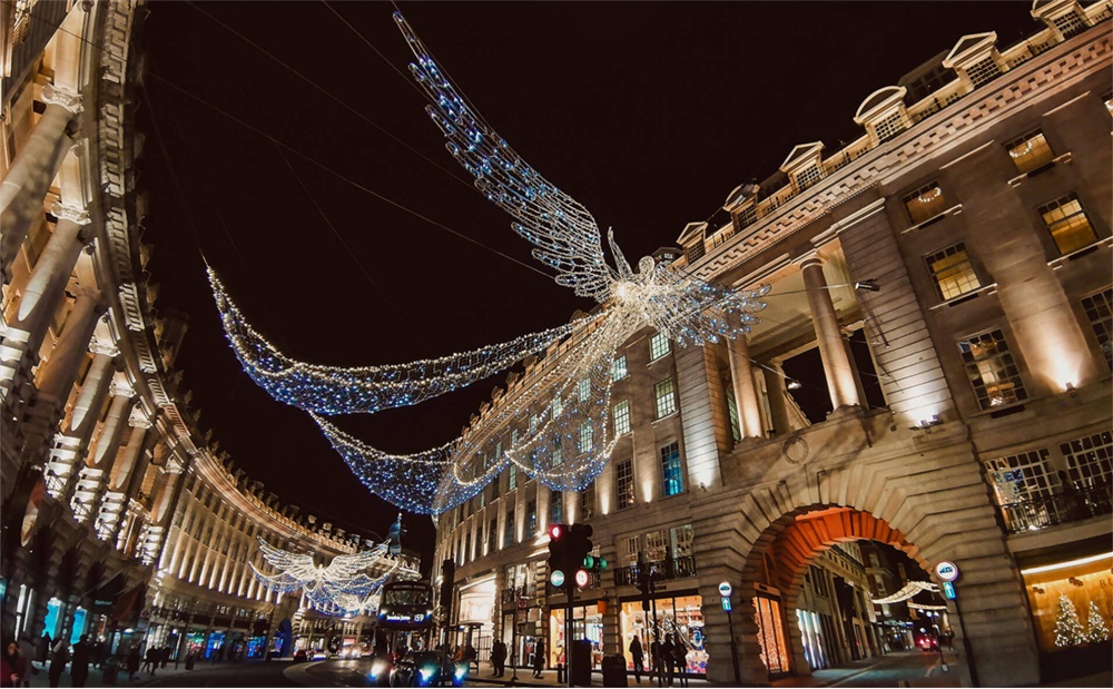 HUAWEI Nova 4 6.4 Inch Hole-punch Display 4G LTE Smartphone Kirin 970 8GB 128GB 20.0MP+16.0MP+2.0MP Triple Rear Cameras Android 9.0 Touch ID Type-C - Blue