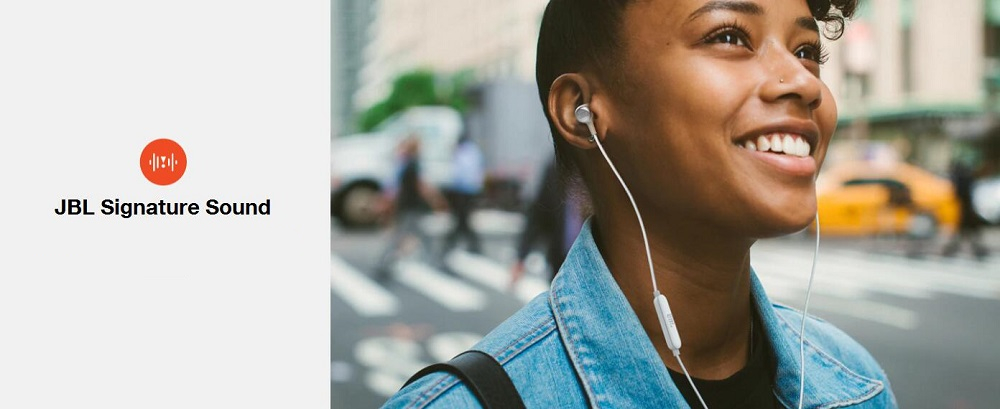 JBL LIVE 100 In-Ear Wired Earphones with In-line Microphone and Remote - Green