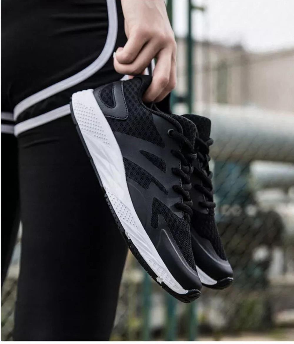 Xiaomi YUNCOO Ultralight Men's Outdoor Sneakers High Elastic EVA Wear Resistance Non-slip Running Shoes EU39 - Black