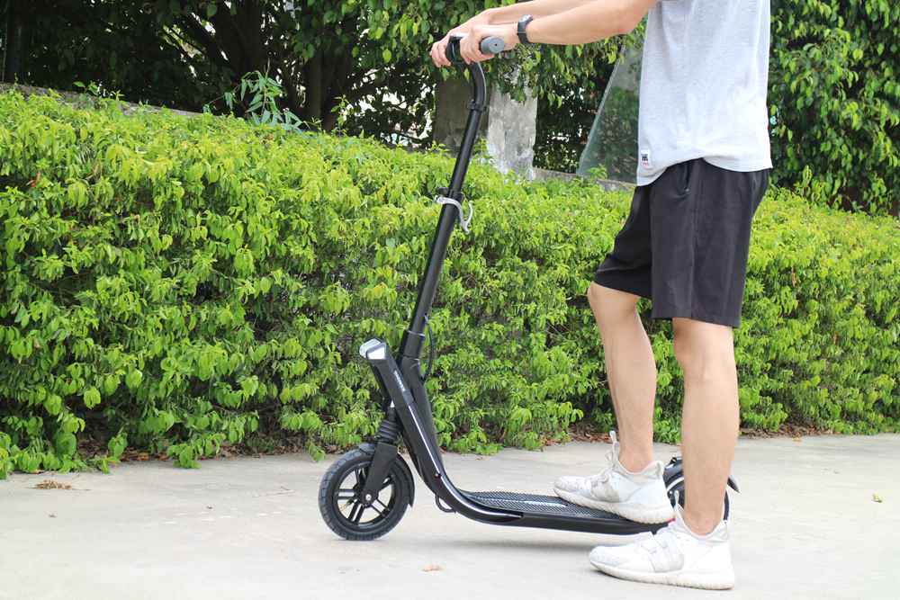 Eswing ESKICK Folding Electric Scooter 250W Motor Max 25km/h Samsung 4.4Ah Battery 8 Inches Anti-Skid Tire - Black
