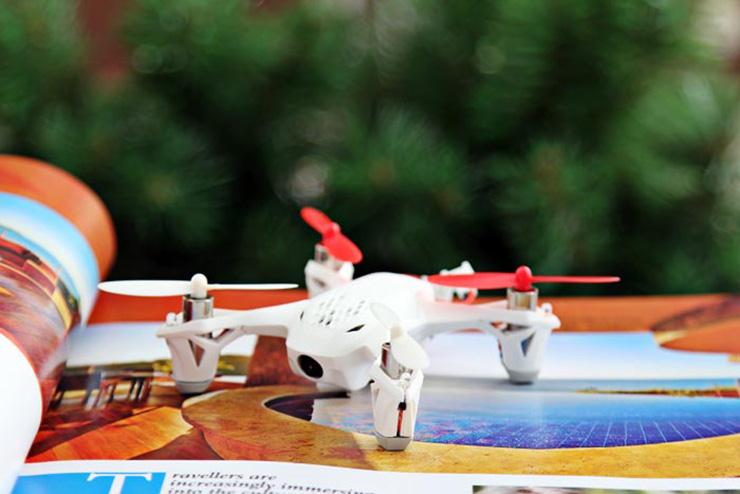 Hubsan H107D 4CH 5.8G 6 Axis Gryo FPV 0.3MP Camera RC Quadcopter - RTF