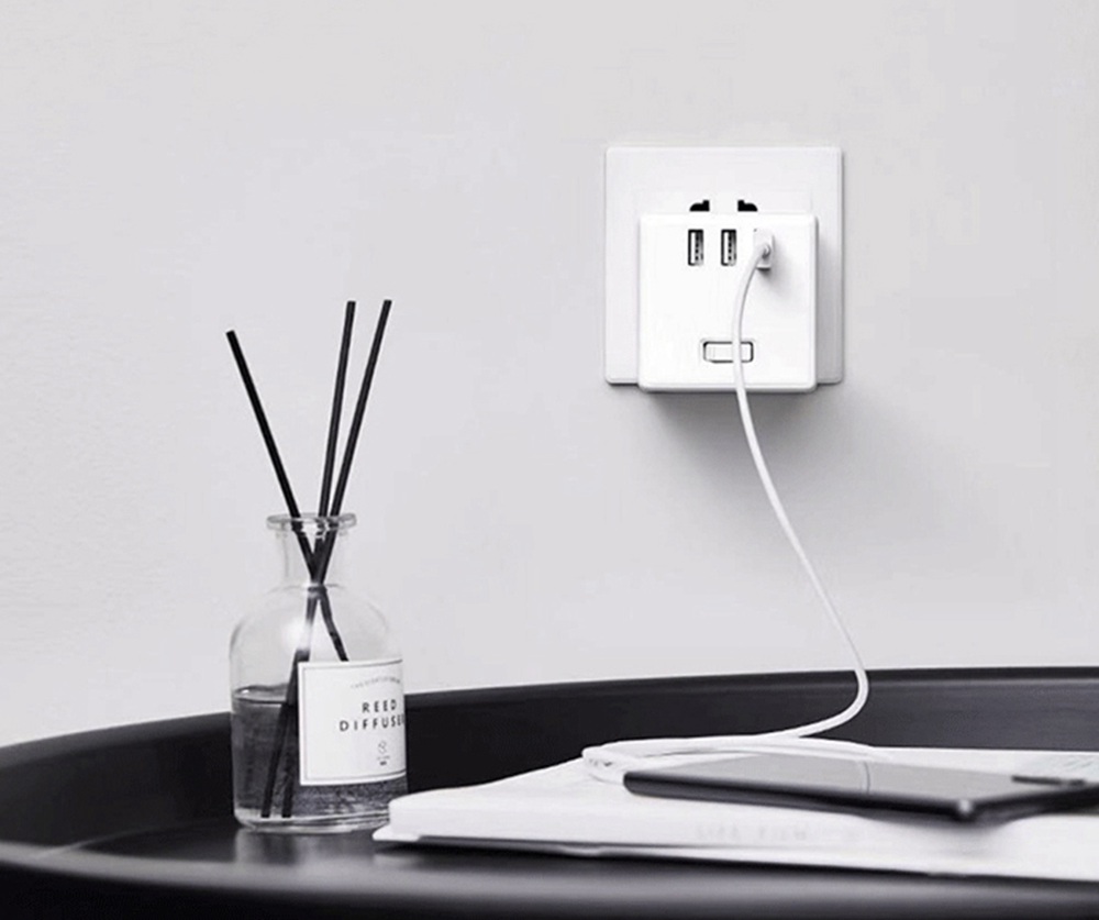 Xiaomi Mijia Magic Cube Converter 3 USB Ports Fast Charge Plug Socket Adapter Cordless Version - White