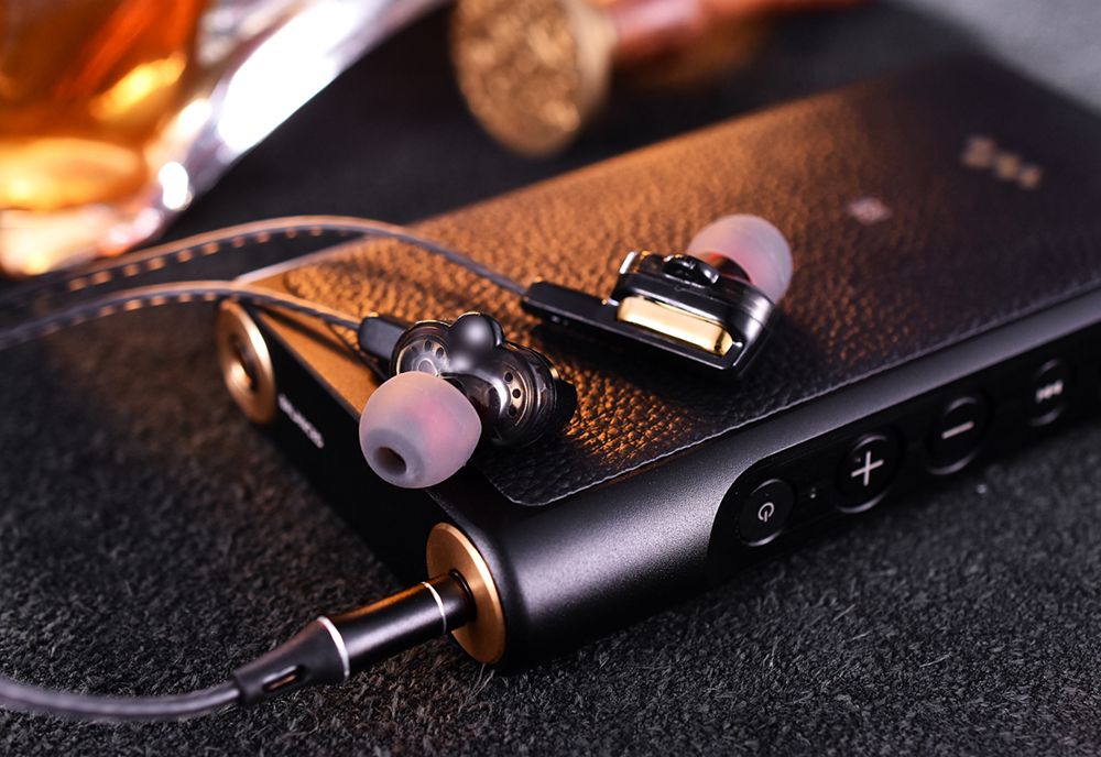 QKZ CK3 Wired Earphones 4 Dynamic Unit In-Ear Bass Stereo With Microphone - White
