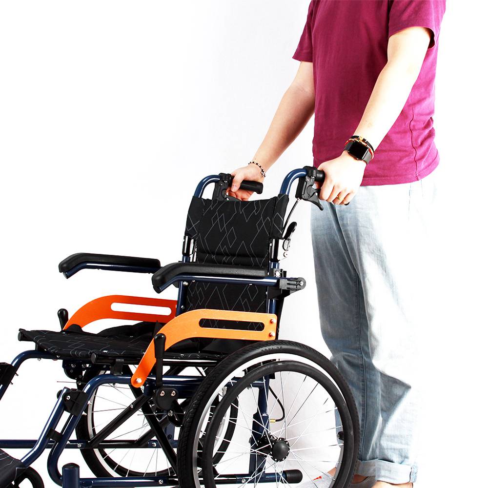 Luxury Aluminum Alloy Self-propelled Folding Wheelchair Oxford Cloth Cushion 20 Inch Rear Wheel Maximum Load 100kg - Black