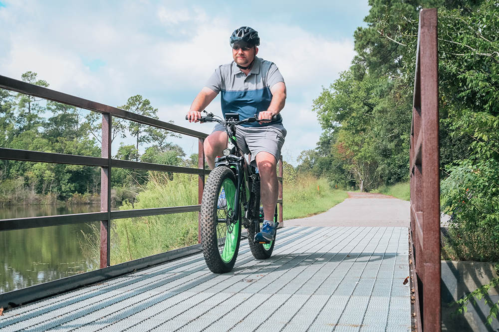 Cyrusher XF800 Electric Bike Full Suspension 26' x 4' Fat Tires 750W Motor 13Ah Removable Battery 28mph Top Speed Green