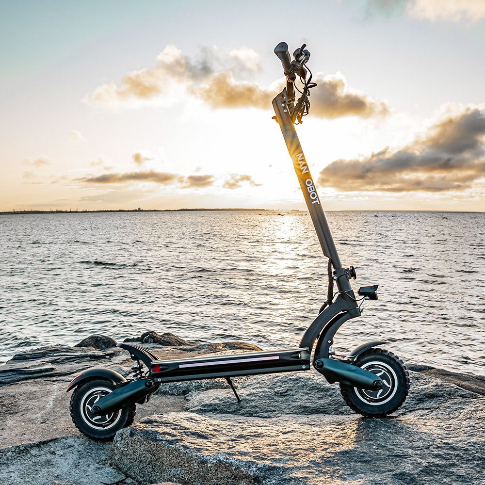NANROBOT D6+ Electric Scooter 1000W*2 Motors 52V 26Ah Battery 50-60km Range 54-65km/h Max Speed - Black