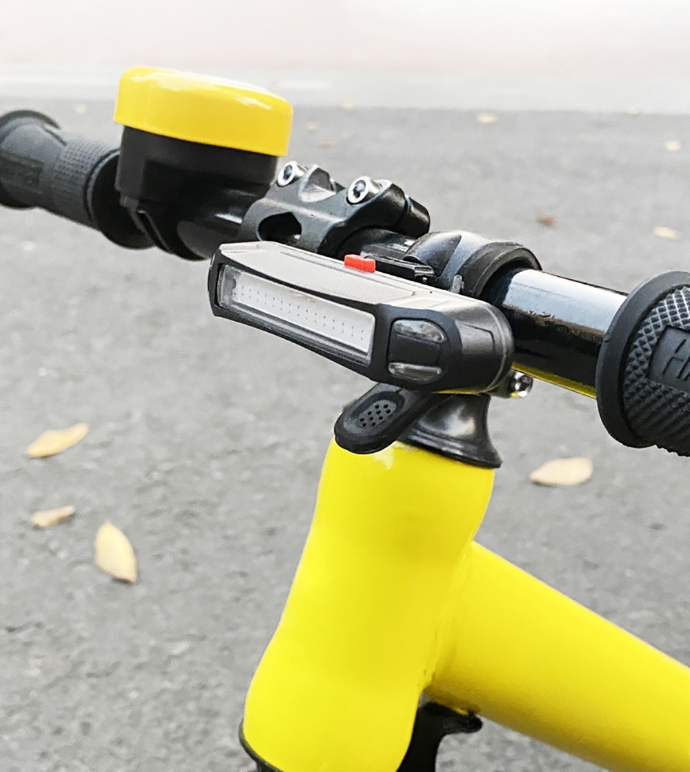 Bike Taillight 5 Lighting Modes USB Charging - Red & White