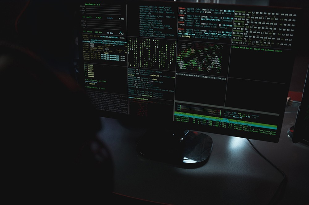 GMK K4 Mini PC AMD Ryzen 9 7940HS, 32GB DDR5 1TB SSD, Windows 11 Pro, Windows 11 Pro, WiFi 6, 4K Output - EU