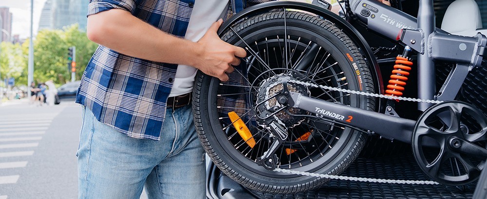 5TH WHEEL Thunder 2 Electric Bike 20*2.125'' Inflatable Rubber Tires, 350W Peak 500W Motor 20mph Max Speed 50 MilesRange