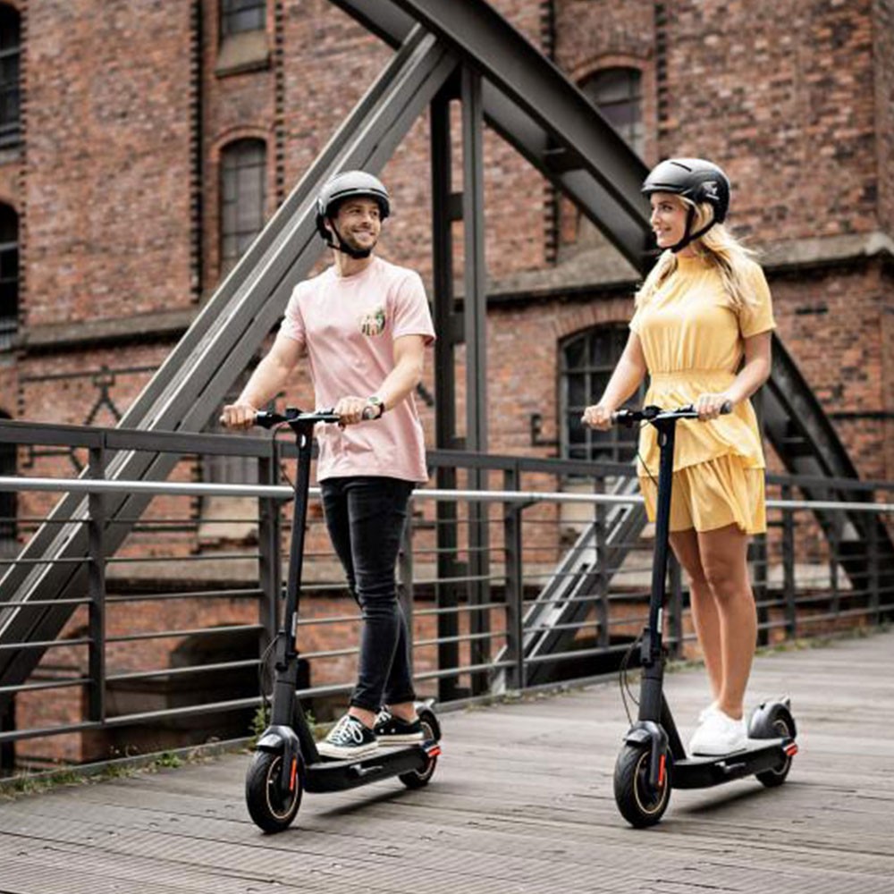 T1 Electric Scooter 8.5in Tire 36V 350W Motor 25-35km/h Max Speed 10.4Ah Battery 25km-35km Range 120kg Load APP