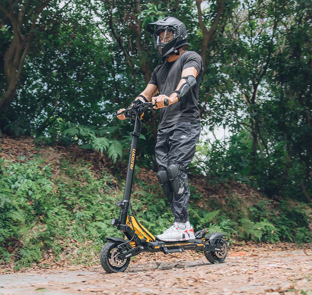 Ausom Leopard 10-inch Off-Road Electric Scooter, 1000W Motor 34mph Max Speed 20.8Ah Battery 52 Miles Range, 265lb Max Load with Smart LCD Display and Detachable Seat IP54