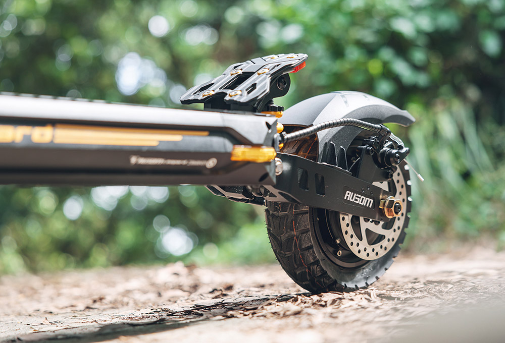 Ausom Leopard 10-inch Off-Road Electric Scooter, 1000W Motor 34mph Max Speed 20.8Ah Battery 52 Miles Range, 265lb Max Load with Smart LCD Display and Detachable Seat IP54