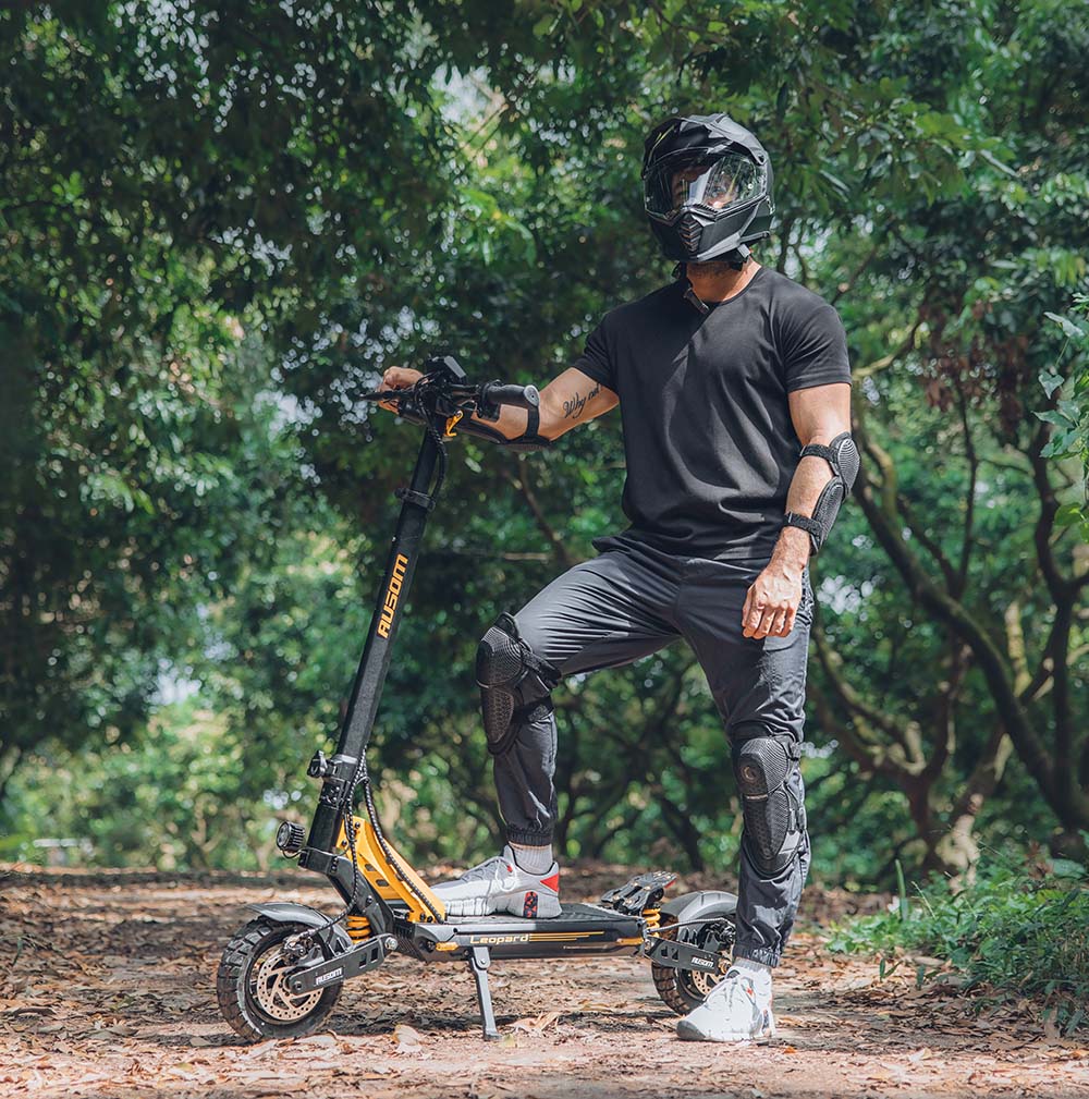 Ausom Leopard 10-inch Off-Road Electric Scooter, 1000W Motor 34mph Max Speed 20.8Ah Battery 52 Miles Range, 265lb Max Load with Smart LCD Display and Detachable Seat IP54