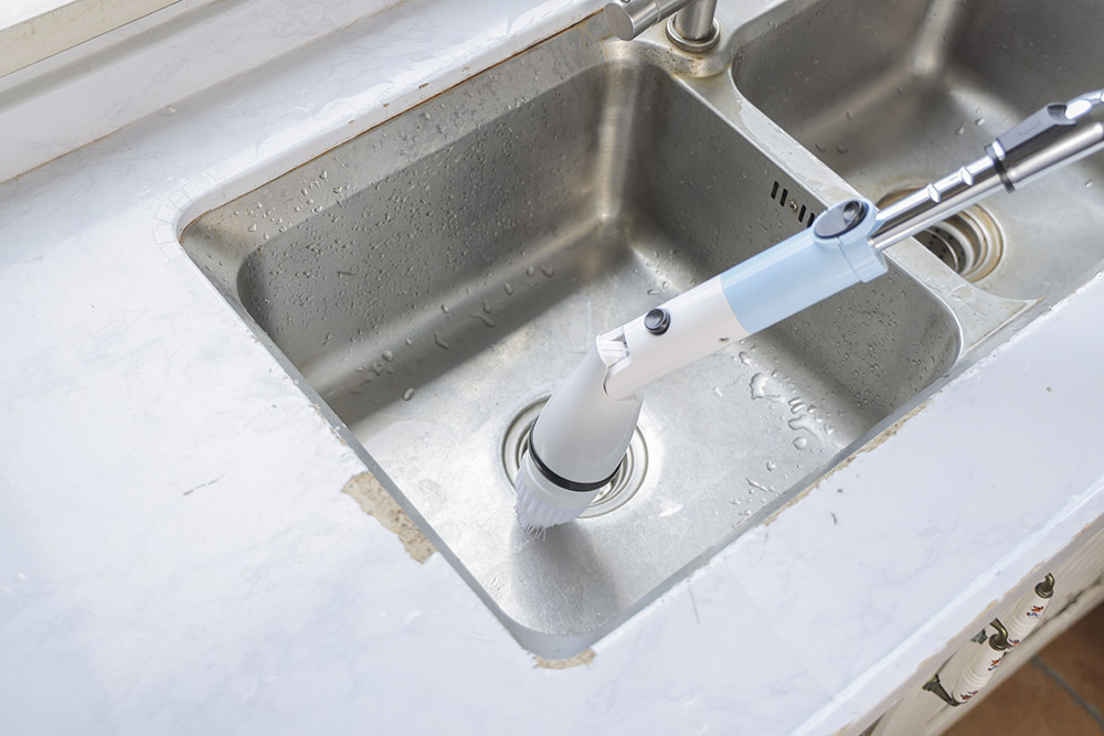 TASVAC EB5 elektromos súroló, 450RPM vezeték nélküli zuhanykefe 5 cserélhető tisztítófejjel és állítható hosszabbító karral