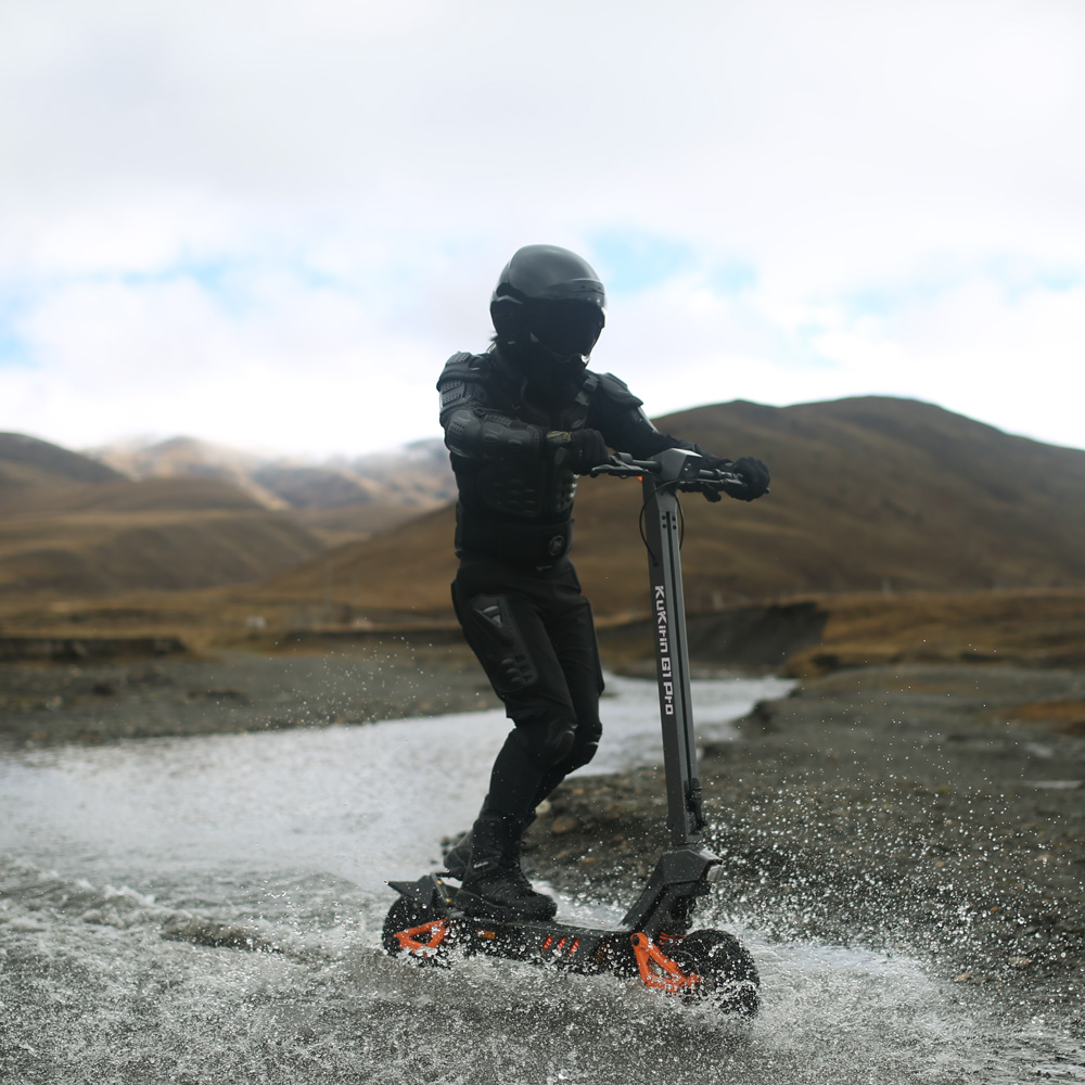 KuKirin G1 Pro Folding Electric Scooter, 10-inch Pneumatic Tire, 2*800W Motor, 48V 20.8Ah Battery, 55km Max Speed, 70km Range, Disc Brake, 13 lights Ambient Lights