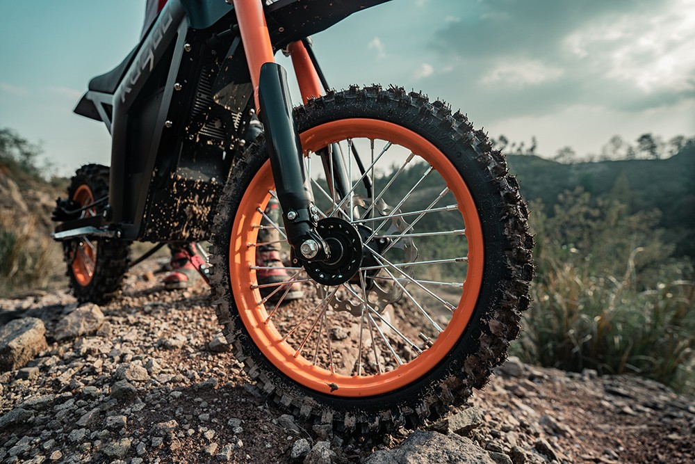KUGOO Wish 01 Electric Mountain Bike, 1500W Motor, 48V 21Ah Battery, 55km/h Max Speed, 50km Range, 14-inch Front Tire + 12-inch Rear Tire, Hydraulic Suspension, Hydraulic Brake