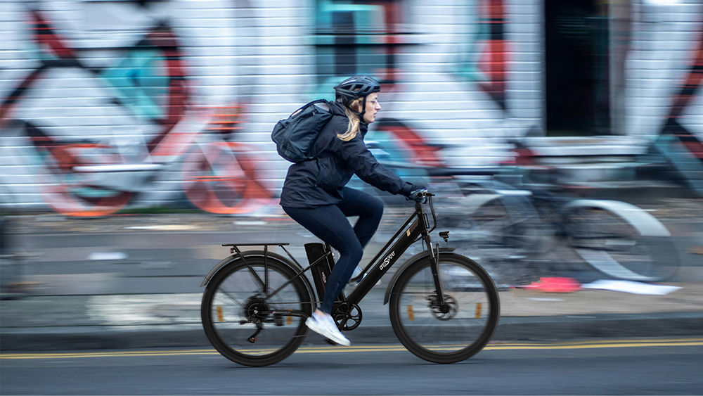 ONESPORT OT18 City Electric Bike, 26*2.35 inch wide Tires, 250W Motor 25km/h, 36V 14.4Ah Big Battery up to 100km Max Range, Shimano 7-speed, Front Shock-absorbing fork, 25 Degree Climbing Bluetooth APP - Black