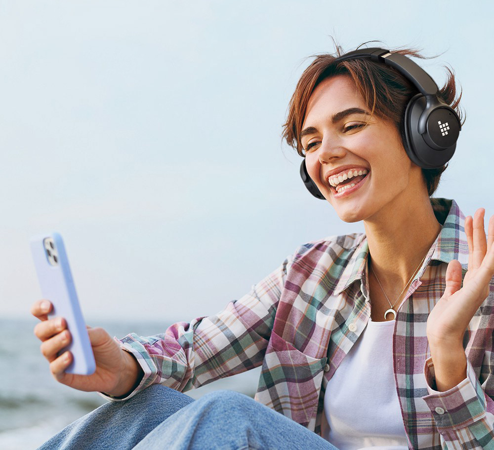 Tronsmart Sounfii Q20 ANC Bluetooth Headphones, 50 Hours Autonomy, 90° Swiveling Earpads, Pair with 2 Devices, Tronsmart App Control, Built-in Mic for Clear Calls, Active Noise Cancellation - Black