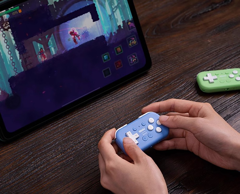 8BitDo Micro Bluetooth Gamepad - Blue