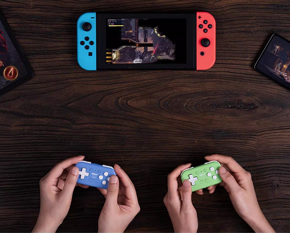 8BitDo Micro Bluetooth Gamepad - Blue