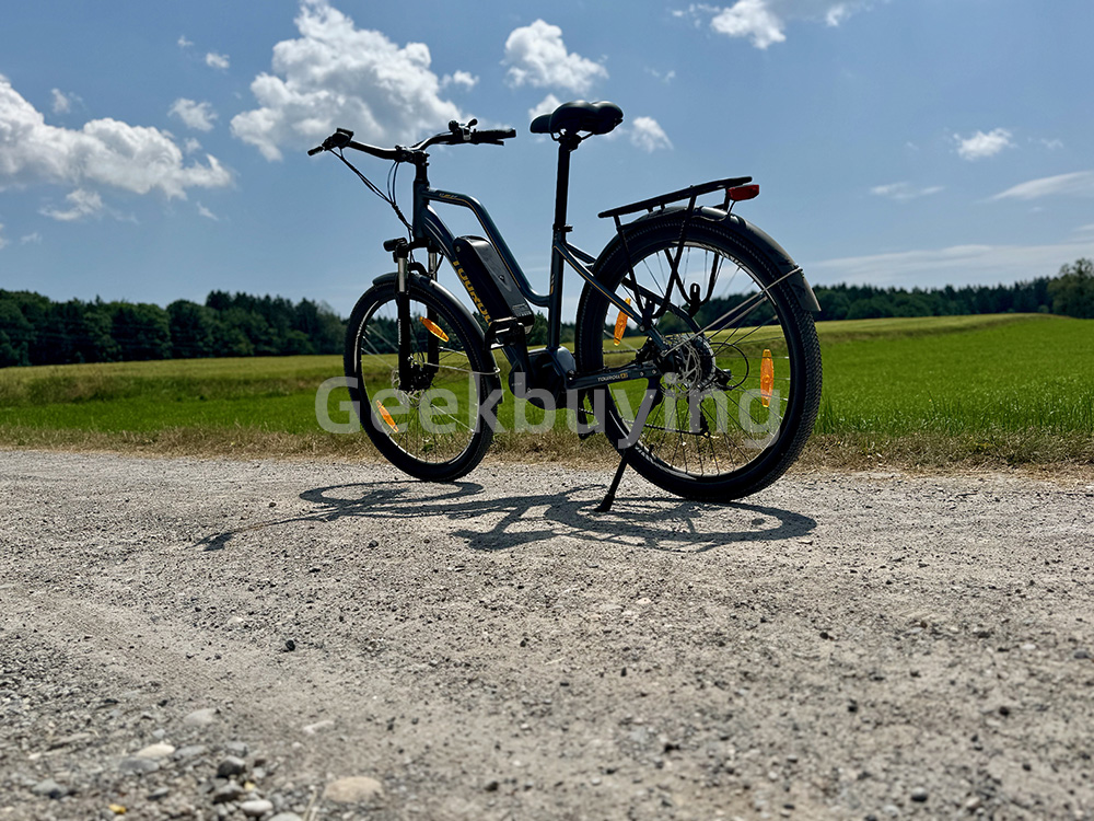 Touroll MA2 Elektrofahrrad, 250W Mittelmotor, 36V 13Ah Akku, 27,5 Zoll Reifen, 25 km/h Höchstgeschwindigkeit, 100 km maximale Reichweite, hydraulische Scheibenbremse, Federgabel mit Verriegelung, Shimano 7-Gang-Schaltung – Grau