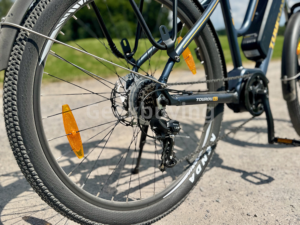 Touroll MA2 Elektrofahrrad, 250W Mittelmotor, 36V 13Ah Akku, 27,5 Zoll Reifen, 25 km/h Höchstgeschwindigkeit, 100 km maximale Reichweite, hydraulische Scheibenbremse, Federgabel mit Verriegelung, Shimano 7-Gang-Schaltung – Braun