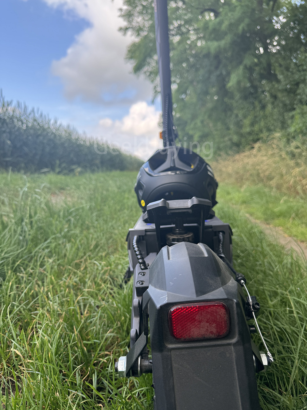 Ausom L2 Max Electric Scooter, 2*1000W Motor, 48V 20.8Ah Battery, 3*10 inch Tires, 65km/h Max Speed, 90km Range, Front & Rear Disc Brakes, Swingarm Suspension, Hidden AirTag Mount