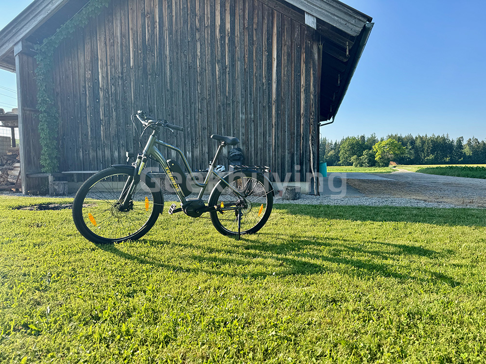 Touroll MA2 Vélo électrique, moteur central 250 W, batterie 36 V 13 Ah, pneus 27,5 pouces, vitesse maximale 25 km/h, autonomie maximale 100 km, frein à disque hydraulique, fourche à suspension avec blocage, transmission Shimano 7 vitesses - Marron