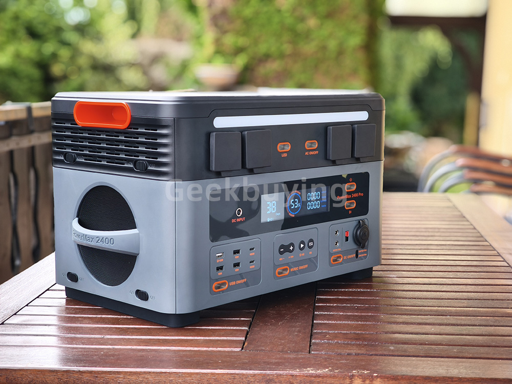 Blackview Oscal PowerMax 2400 Pro Powerstation 2016Wh + 1x BP2400 Pro 2016Wh LiFePO4 + 1x PM200 Pro 200W faltbares Solarpanel