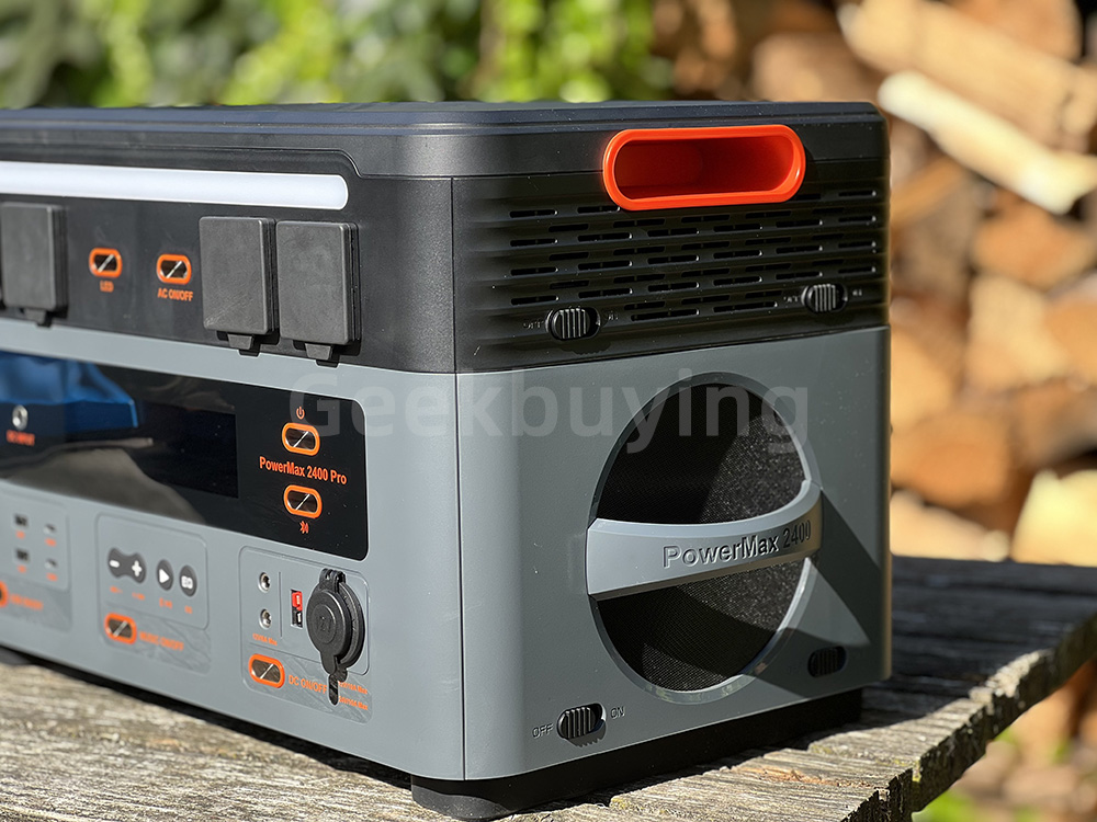 Blackview Oscal PowerMax 2400 Pro Station d'Énergie 2016Wh + 2x PM200 Pro Panneau Solaire 200W pliable