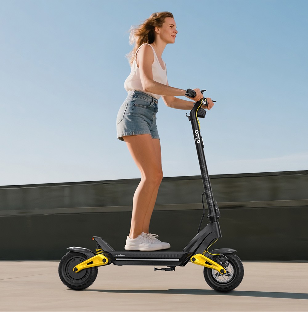 OOTD S10 Összecsukható Elektromos Roller 10 hüvelykes Gumiabroncsok 1400W Motor 25km/h Max. Sebesség 48V 20Ah Akkumulátor 60-70km-es hatótávolsághoz 120KG Max. Terhelés Tárcsafék Ütéscsillapítás IPX4 APP - Sárga